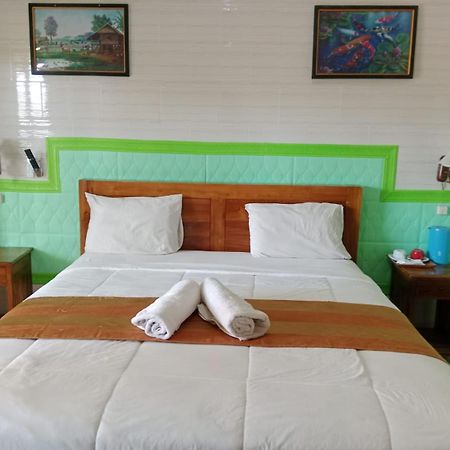 נוסה-למבונגן Grace Paradise Guest House מראה חיצוני תמונה