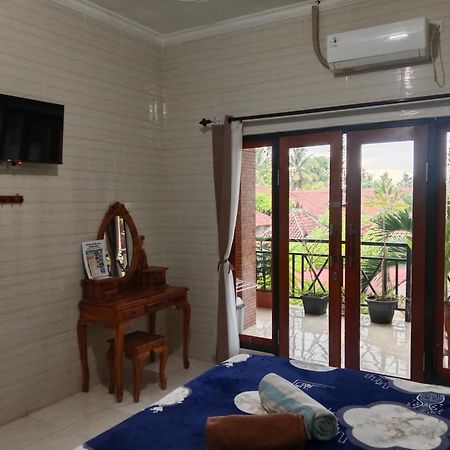 נוסה-למבונגן Grace Paradise Guest House מראה חיצוני תמונה